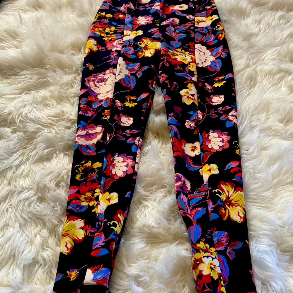 Floral Zara Woman studio pants for sale
